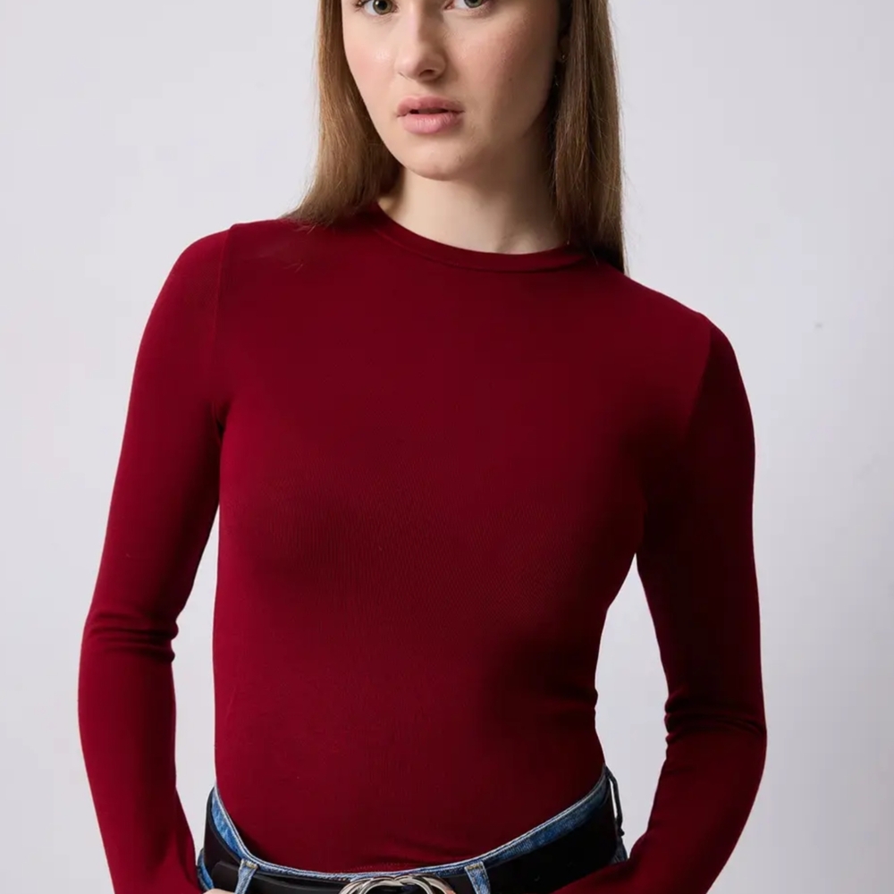 NWT TOUCHE PRIVE Brand Crimson Long Sleeve Shirt